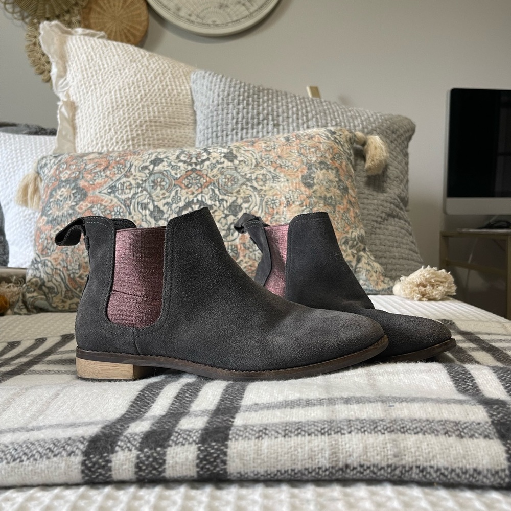 Toms Booties